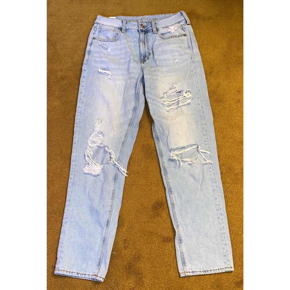 American Eagle Ripped Tomgirl Jeans